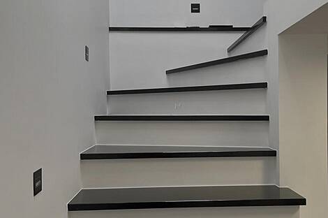 Здание с балконом Новый Дивача: 15