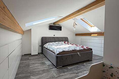 Здание с балконом Новый Дивача: 21