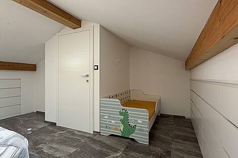 Здание с балконом Новый Дивача: 22