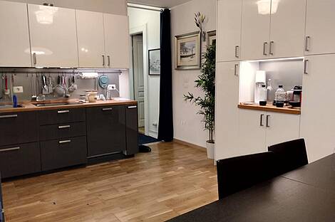 Четырехкомнатная квартира возле моря: 1