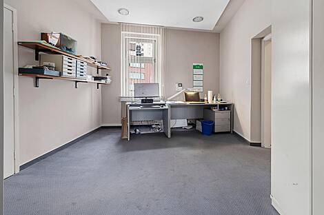 Апартаменты с четырьмя комнатами Шишка: 3