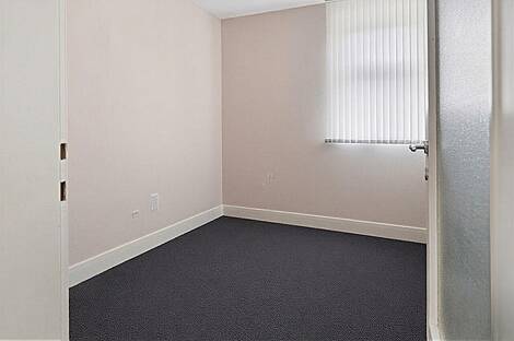 Апартаменты с четырьмя комнатами Шишка: 16