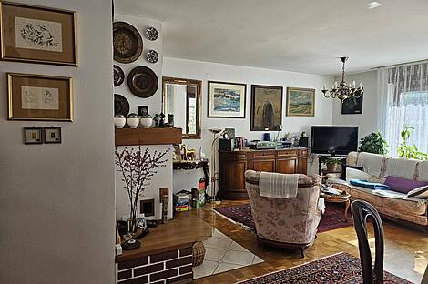 Новый Подутика дом с террасой: 2