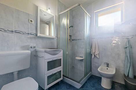 Дом в два этажа в Ново Трново: 13