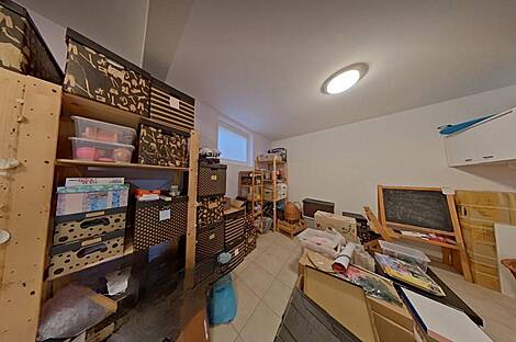 Дом, Любляна, Мосте, Бизовик - Хрушчица.: 12