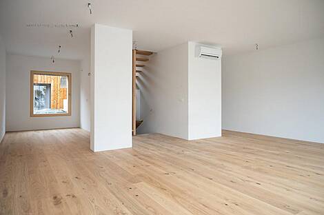 Дом у озера с террасой.: 11