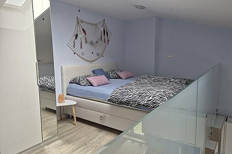 Новое 1,5-комнатное поле, дом: 10