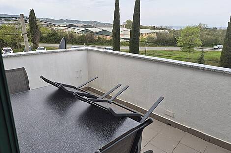 Новое 1,5-комнатное поле, дом: 11