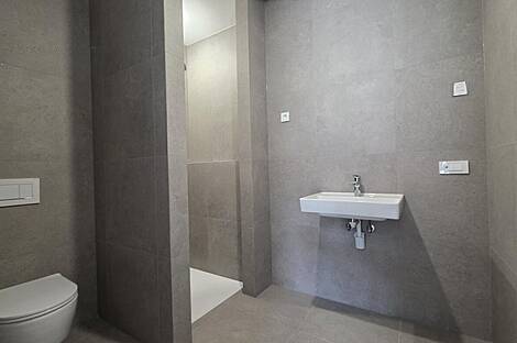 Апартаменты, 4 комнаты, Новый ЛЮБЛЯНА, ВИЧ: 6