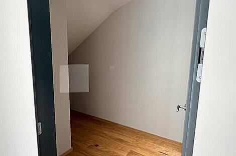 Трехкомнатная квартира в Новом Станежиче: 10