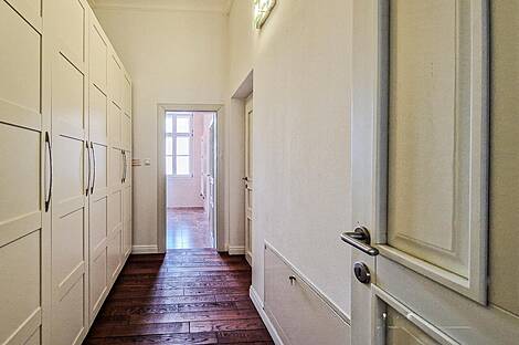 Трёхкомнатная квартира в центре: 8