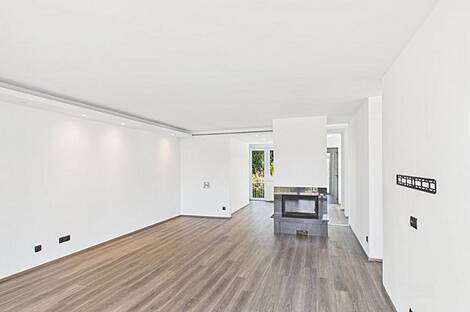 Жилище, Рожна Долина: 6