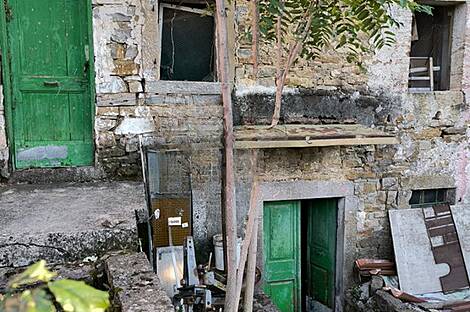 Дома Кметияново Копер: 3