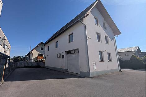 Дом Вич предназначен для офисов: 2