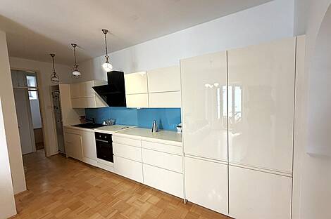 В Копере продается 3-комнатная квартира: 1