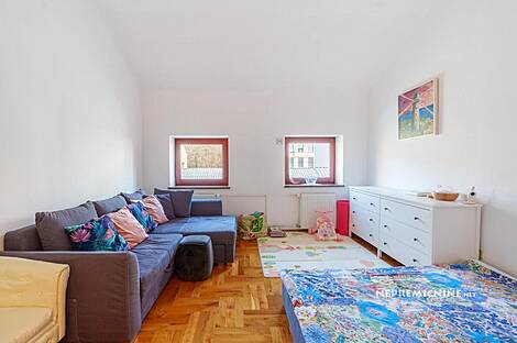 Четырёхкомнатная квартира в центре: 1