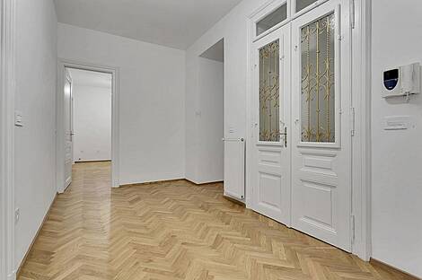 4-комнатная квартира в центре: 11