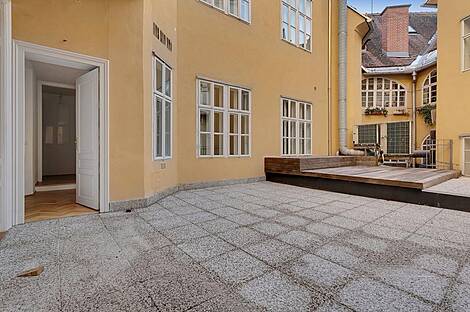 4-комнатная квартира в центре: 25