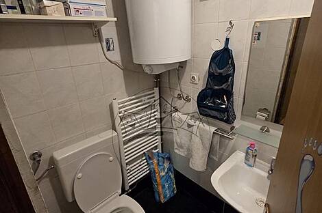 Дом, Любляна, Виќ, пригород Трново: 9