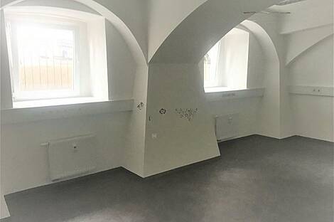 Коммерческая недвижимость в Виче: 3