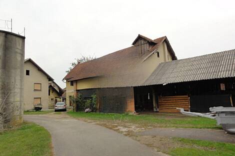 Дом и ферма в долине Савиньи, Франция.: 4
