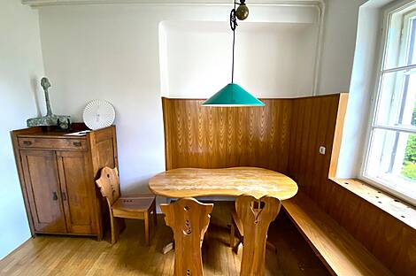 Более 5 комнат в квартире: 8