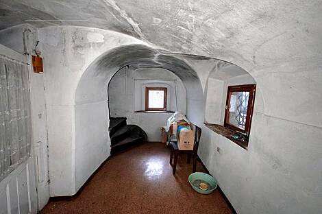Здание, Кропа: 22
