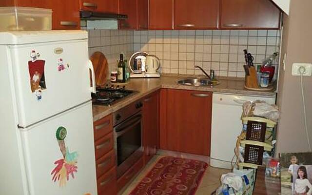 Продажа, дом, рядный: ИЗОЛА, ЦЕНТР, БЕТОННЫЕ ПАНЕЛИ, 70 м2: 2