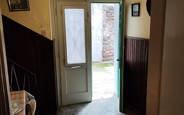 Продажа, дом, рядный: ИЗОЛА, ГОРОД, 80 м2: 3