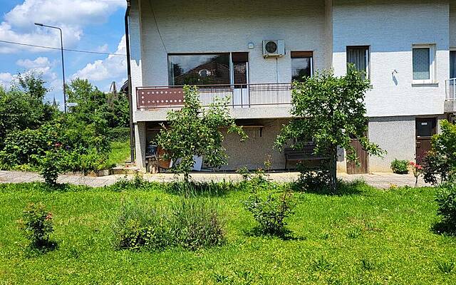 Продажа, дом, двухквартирный дом: НОВО МЕСО, 220 м2: 1