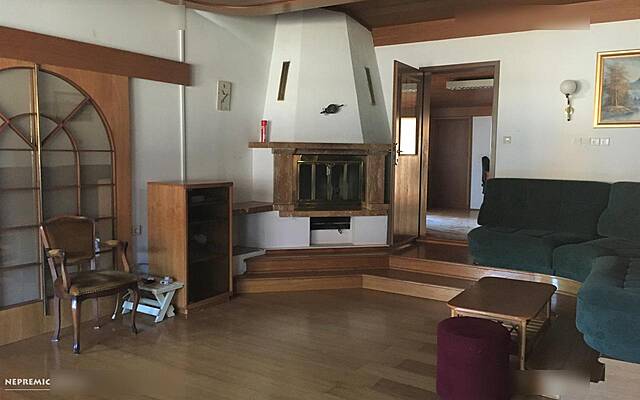 Продажа, квартира, 5 и более комнат: ЧРНОМЕЛЬ, 182,8 м2: 1