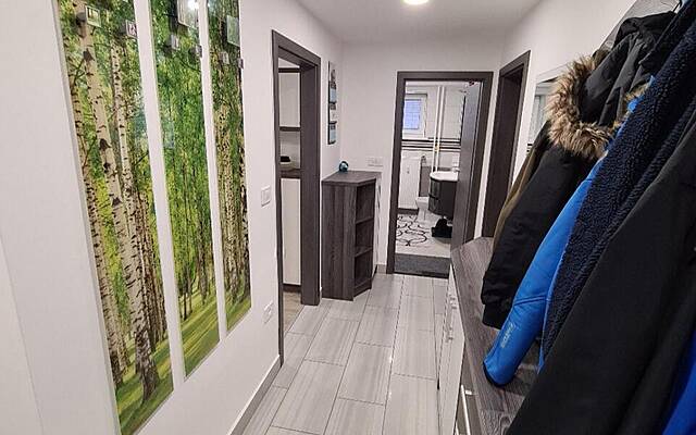 Продажа, квартира, 3-комнатная: STARI TRG PRI LOŽU, 64 м2: 1