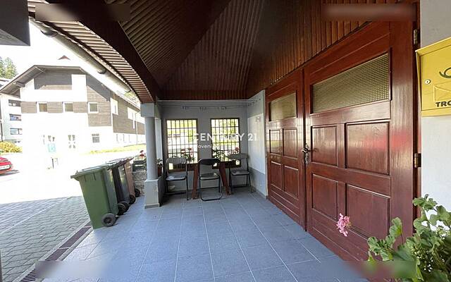 Продажа, дом с террасами: PREVALJE, 247,9 м2: 1