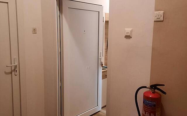 Продажа, квартира, 2-комнатная: СТУДЕНТЫ, 35 м2: 1