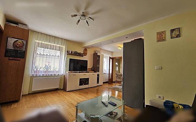 Продажа, квартира, 2-комнатная: КАМНИК, ЦЕНТР, 45,5 м2: 1
