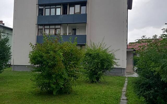 Продажа, квартира, 3-комнатная: КАМНИК, ЦЕНТР, 77 м2: 1