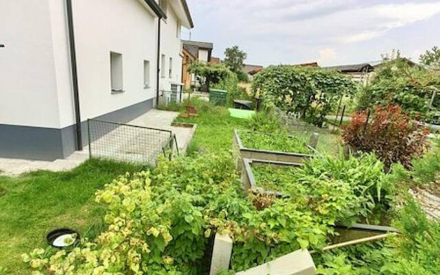 Продажа, дом, двухквартирный дом: ДОМЖАЛЕ, 3 СПАЛЬНИ, 2 ВАННЫЕ КОМНАТЫ, 80 м2: 2