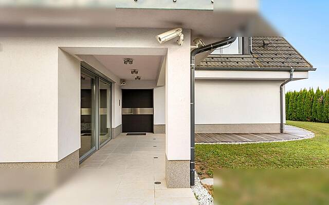 Продажа, дом, отдельностоящий: СМЛЕДНИК, ELITNO NESELJE BREZOVEC, 378,5 м2: 3