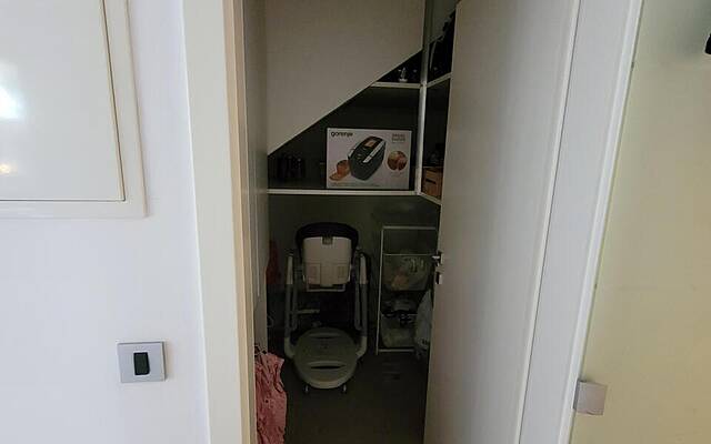 Продажа, дом с террасами: NETRANJE GORICE, 210 м2: 2
