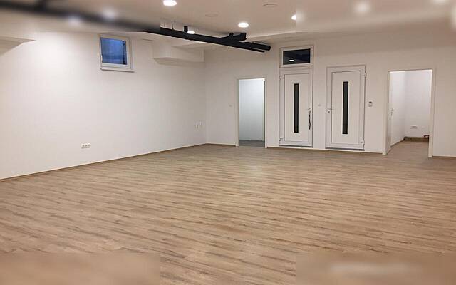 Продажа, коммерческое помещение, прочее: КРАНЬ, У ОСТРОВА НА ГОРЕ, 100 м2: 1