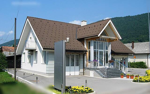 Продажа, коммерческое помещение, большой бизнес-комплекс: ВАВТА ВАС, 299 м2: 1