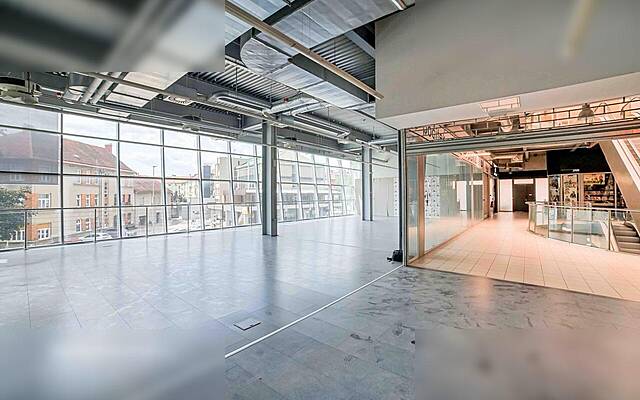 Продажа, коммерческое помещение, помещение для услуг: CELJE, CELEIAPARK, 203 м2: 2