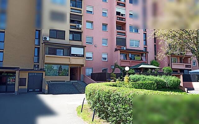 Торговые, коммерческие помещения, помещения для оказания услуг: СПОДНЬЕ РАДВАНЬЕ, УЛИЦА ПРУСНИКОВА 36, 64 м2: 1