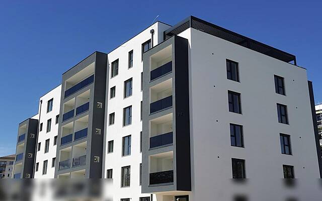 Продажа, квартира, 2-комнатная: БРЕЖИЦЕ, РЯДОМ С АВТОБУСОМ, 79,9 м2: 2