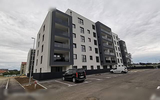 Продажа, квартира, 3-комнатная: БРЕЖИЦЕ, РЯДОМ С АВТОБУСОМ, 105,5 м2: 1