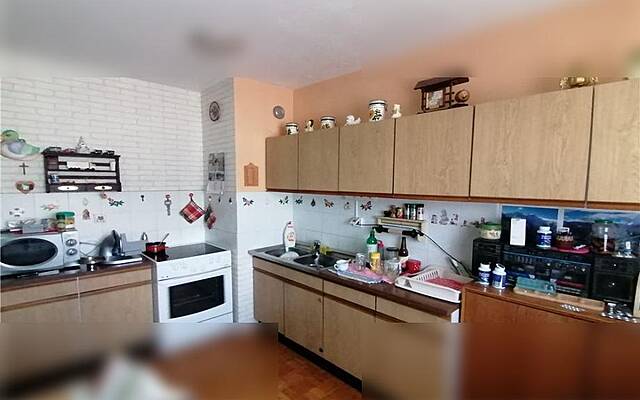Светлая квартира в отличном месте (продается): 2