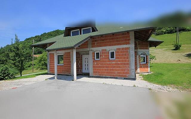 Расположение дома: Забуковица, 215.00 м2 (продажа): 1