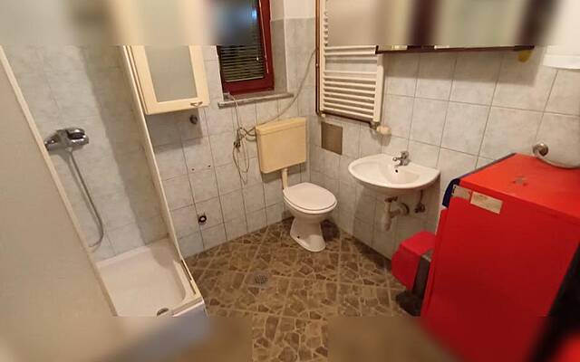 Расположение дома: Варея, 170,00 м2, см. в Птую (продается): 3