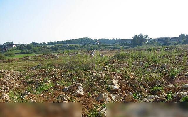 Недвижимость, село Чеща возле Новем места, 20778 м2: 2